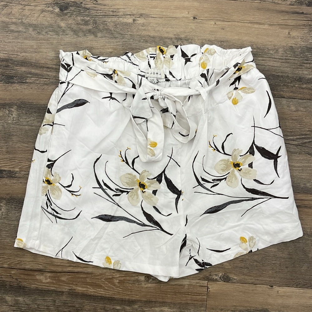 Majora Shorts L